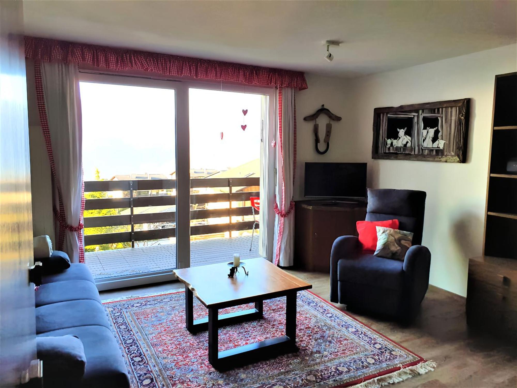 Elfe Apartments Ferien-Miet-Wohnung Еметен Екстериор снимка