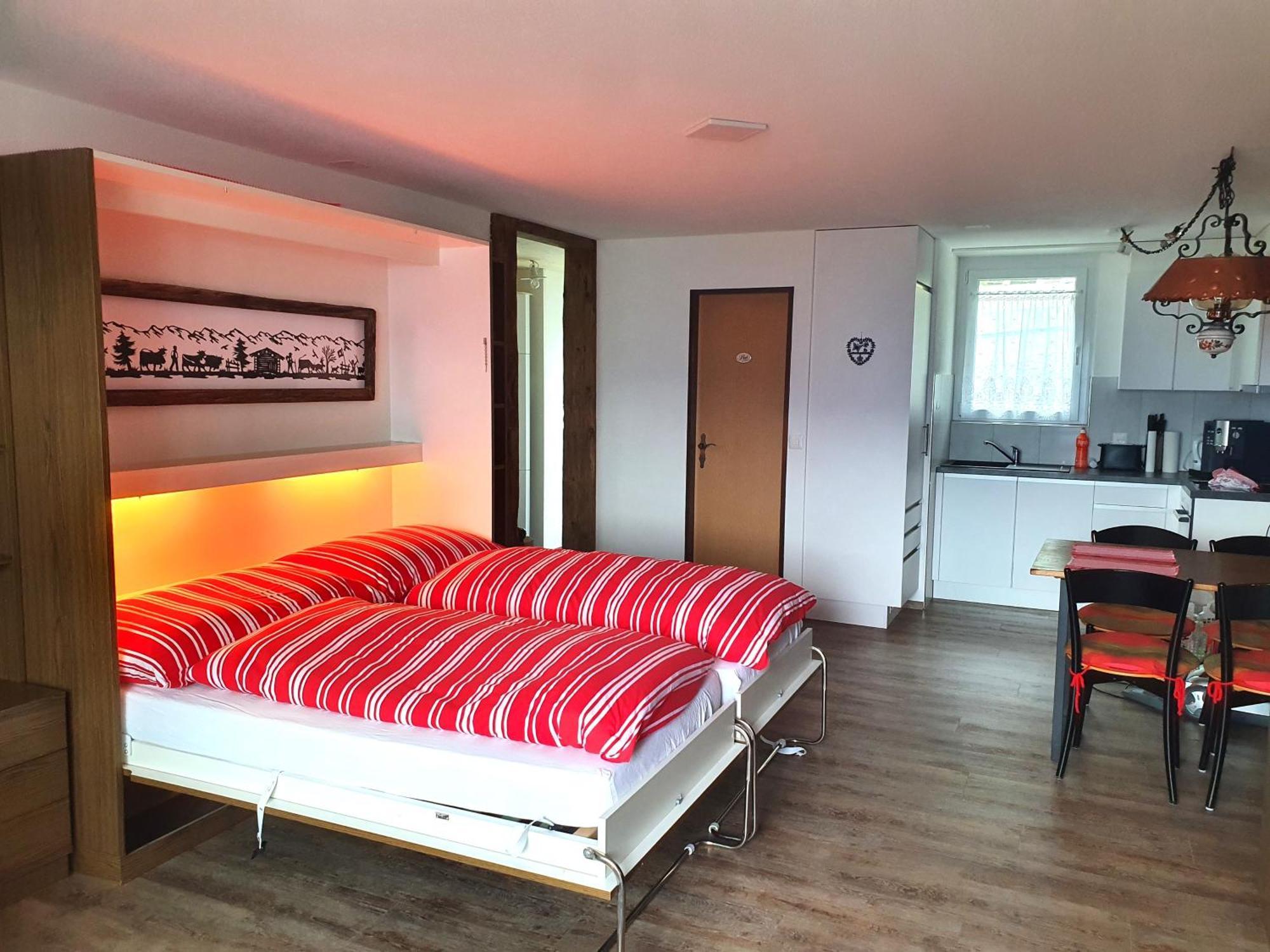 Elfe Apartments Ferien-Miet-Wohnung Еметен Екстериор снимка