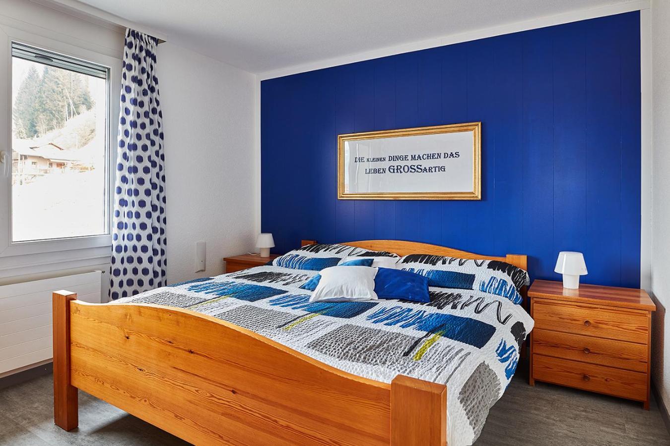 Elfe Apartments Ferien-Miet-Wohnung Еметен Стая снимка