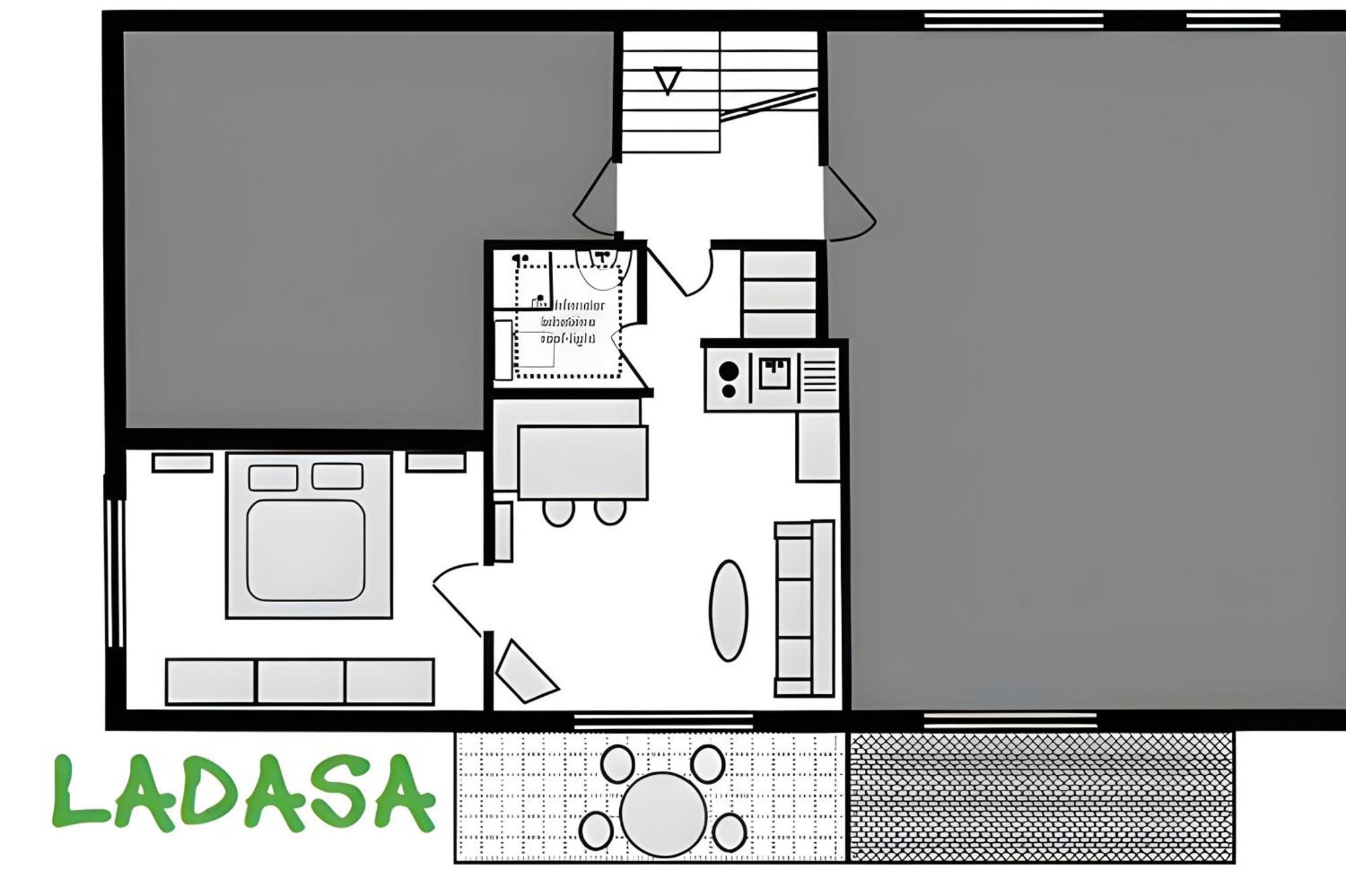 Elfe Apartments Ferien-Miet-Wohnung Еметен Стая снимка