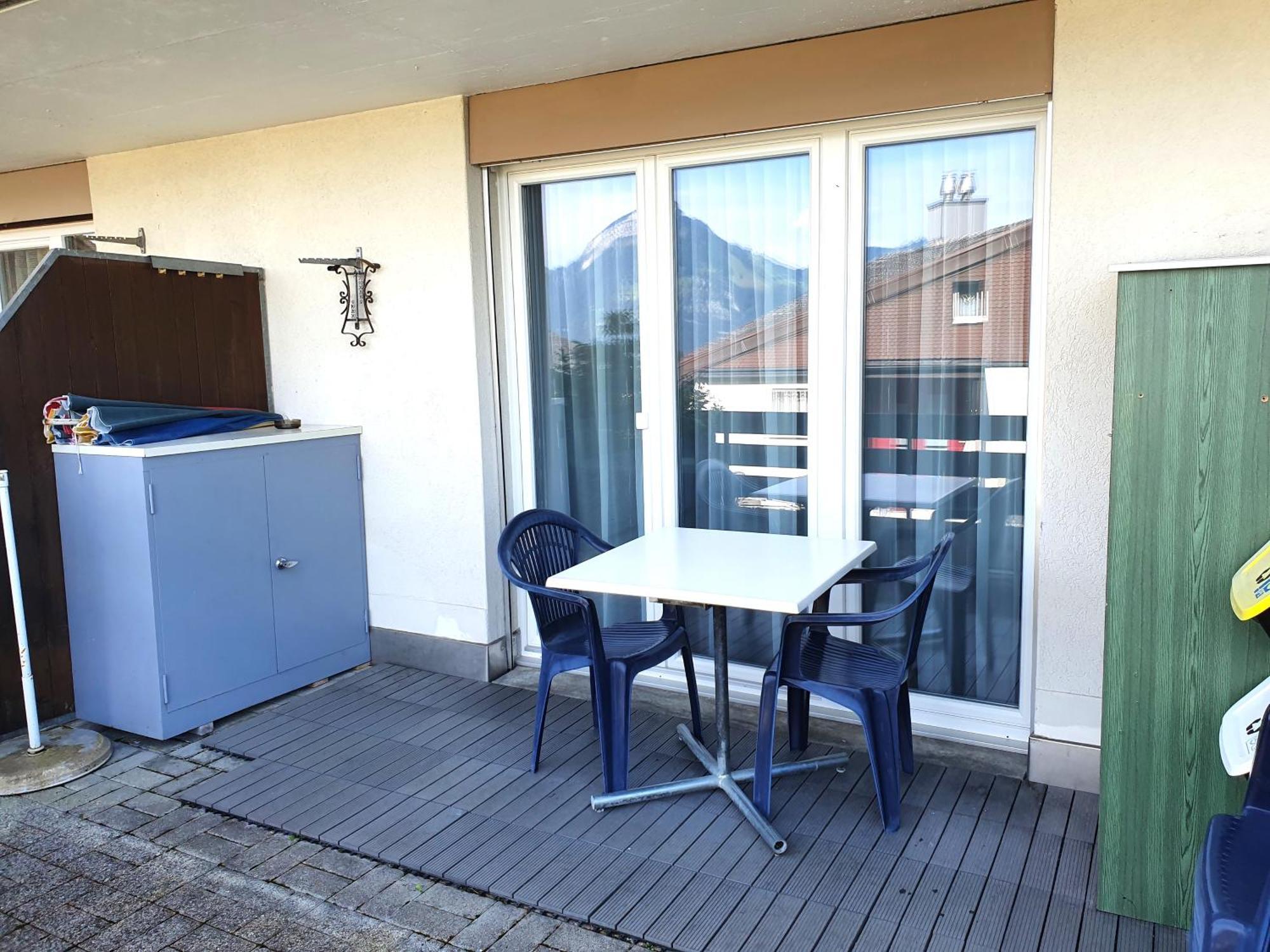 Elfe Apartments Ferien-Miet-Wohnung Еметен Стая снимка